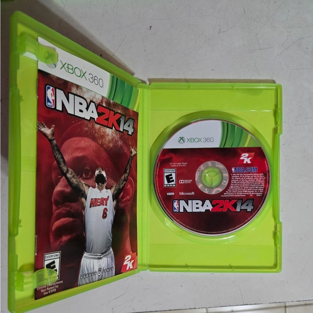 NBA 2K14 Xbox 360 Game‎ - Picture 2 of 2